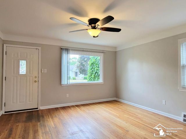 12960 Birrell Street, Southgate, MI 48195
