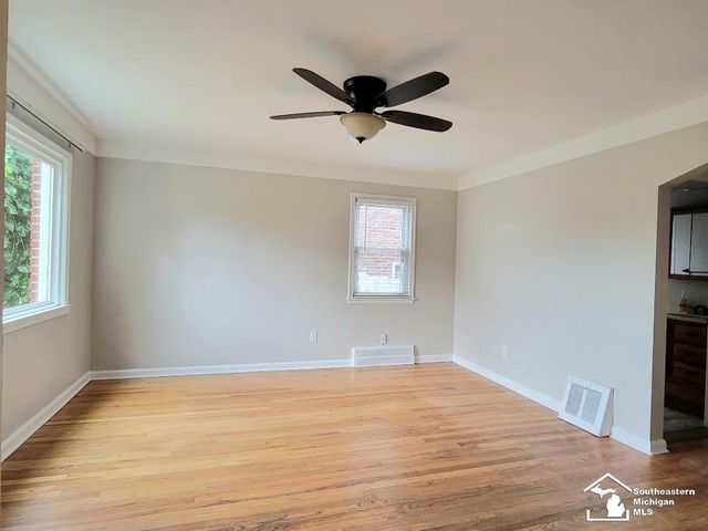 12960 Birrell Street, Southgate, MI 48195