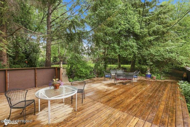 1801 W 13th Avenue, Anchorage, AK 99501