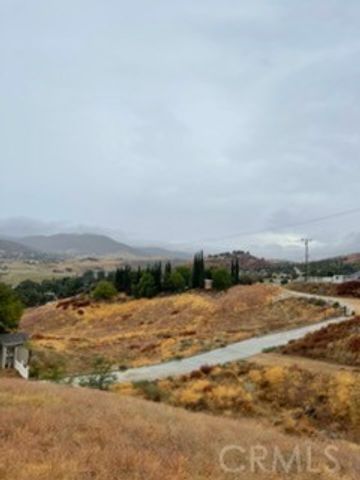 8630 Penhaven, Leona Valley, CA 93551