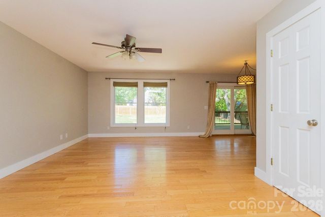 55 Eden Glen Road, Black Mountain, NC 28711