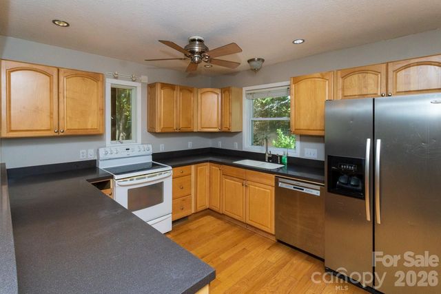 55 Eden Glen Road, Black Mountain, NC 28711