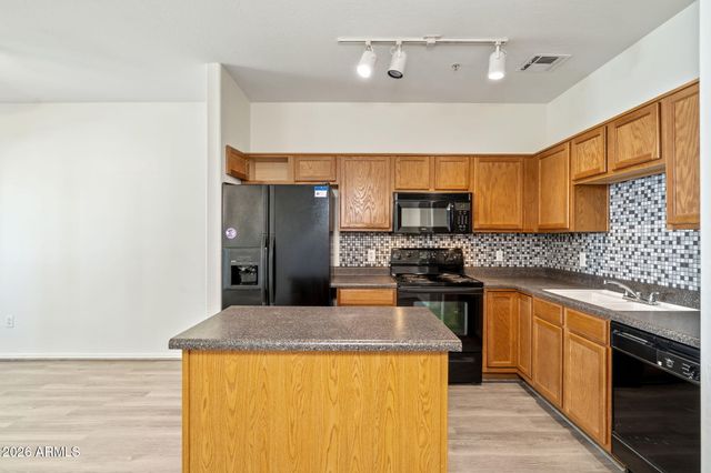 1718 W COLTER Street 126, Phoenix, AZ 85015