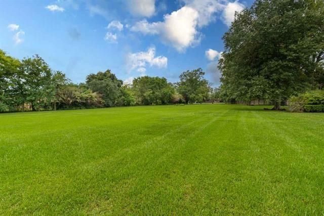 5975 Calder Avenue, Beaumont, TX 77706