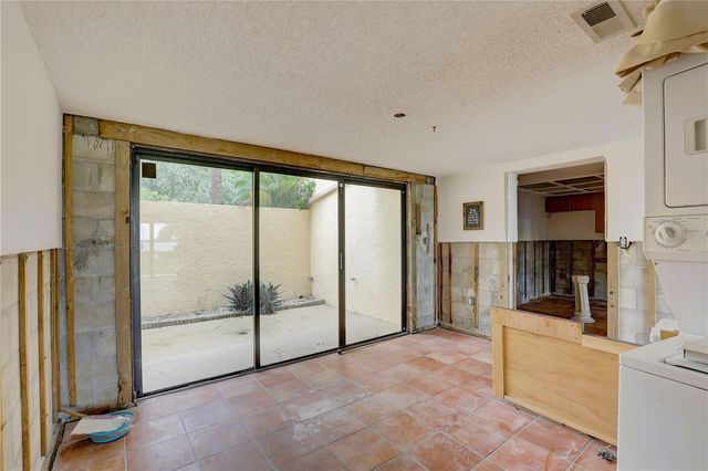 7510 SUNSHINE SKYWAY LANE S T13, St Petersburg, FL 33711