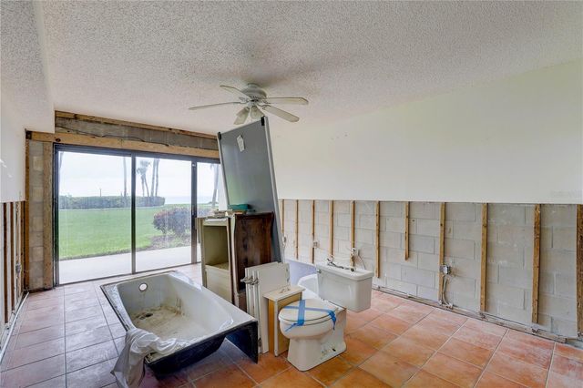 7510 SUNSHINE SKYWAY LANE S T13, St Petersburg, FL 33711