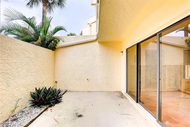 7510 SUNSHINE SKYWAY LANE S T13, St Petersburg, FL 33711