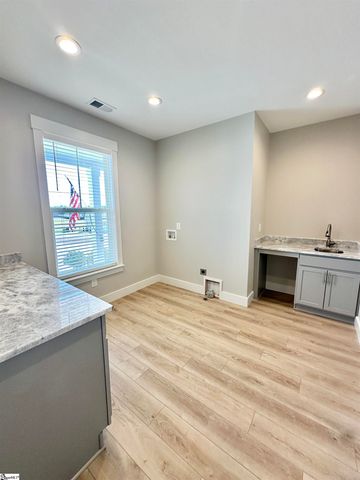 514 Hillview Knoll Lane, Greer, SC 29651