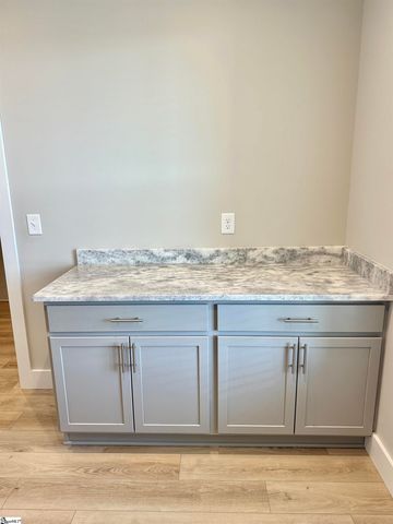 514 Hillview Knoll Lane, Greer, SC 29651