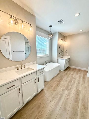 514 Hillview Knoll Lane, Greer, SC 29651