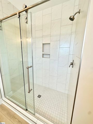 514 Hillview Knoll Lane, Greer, SC 29651