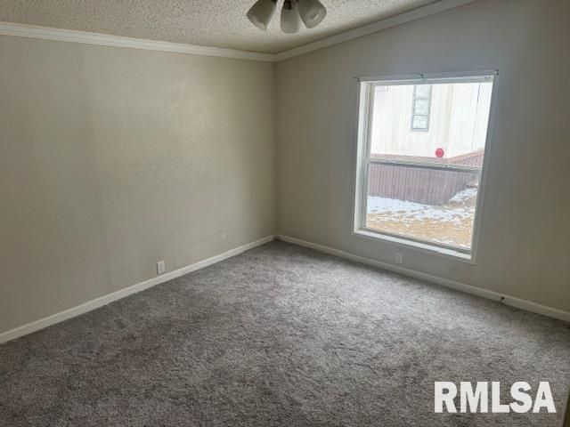 2208 Rancho Boulevard, Quincy, IL 62305