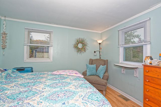 6 North Road, Moreau, NY 12803