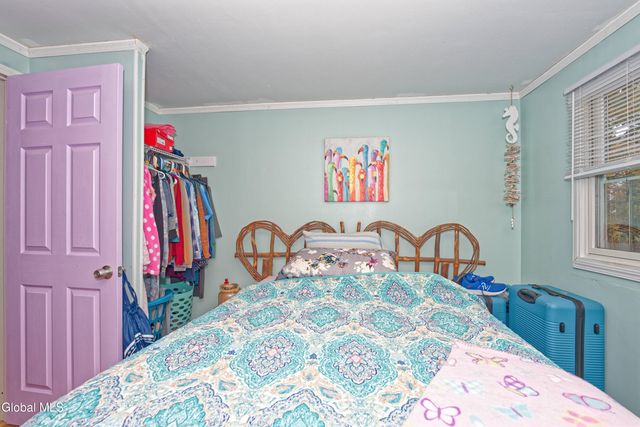 6 North Road, Moreau, NY 12803