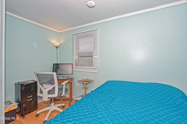 6 North Road, Moreau, NY 12803