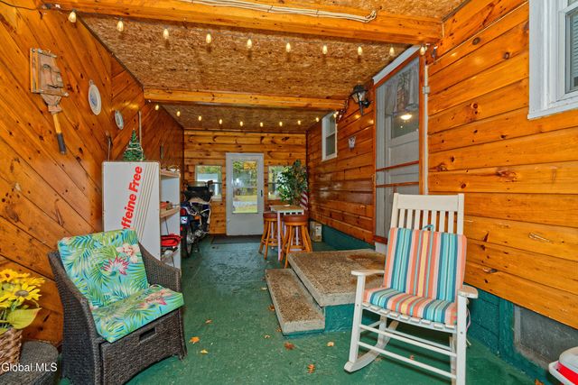 6 North Road, Moreau, NY 12803