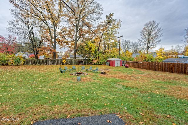 6 North Road, Moreau, NY 12803