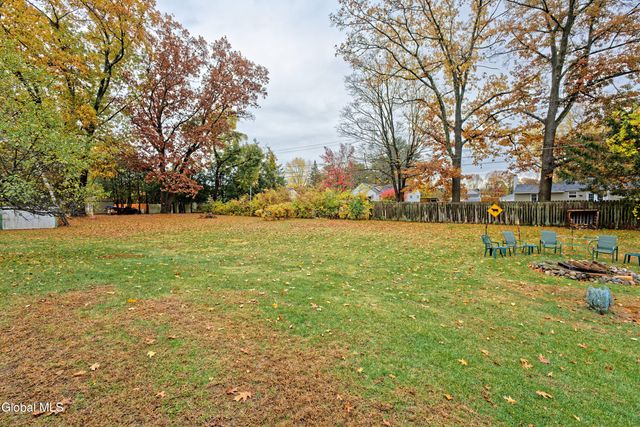 6 North Road, Moreau, NY 12803