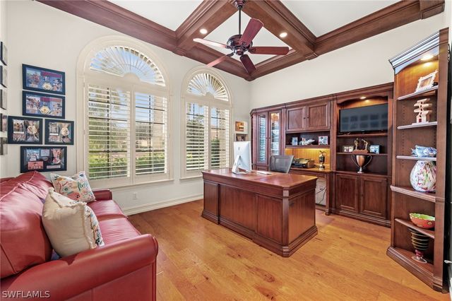 9085 Terranova DR, Naples, FL 34109