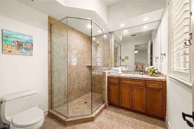 9085 Terranova DR, Naples, FL 34109