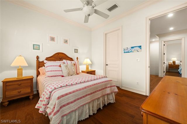 9085 Terranova DR, Naples, FL 34109