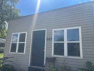 689 WING Street, Elgin, IL 60123