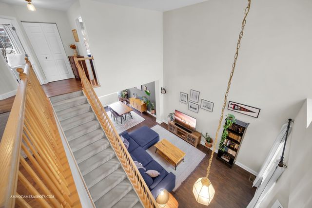 31603 Kline Circle, Warrenville, IL 60555