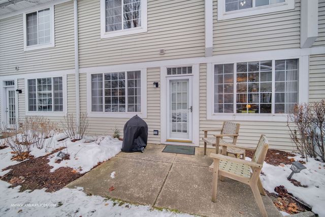 31603 Kline Circle, Warrenville, IL 60555