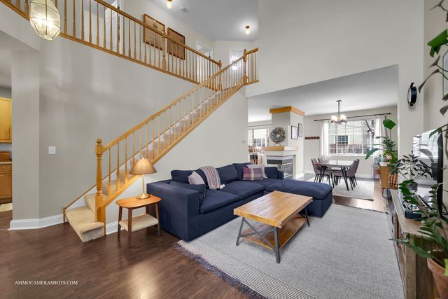 31603 Kline Circle, Warrenville, IL 60555