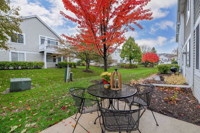 31603 Kline Circle, Warrenville, IL 60555