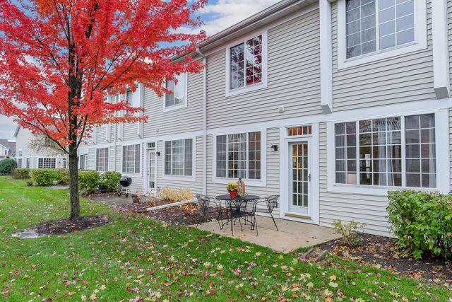 31603 Kline Circle, Warrenville, IL 60555