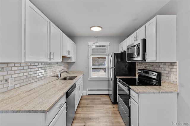 2129 Normandy Road, Royal Oak Charter Township, MI 48073