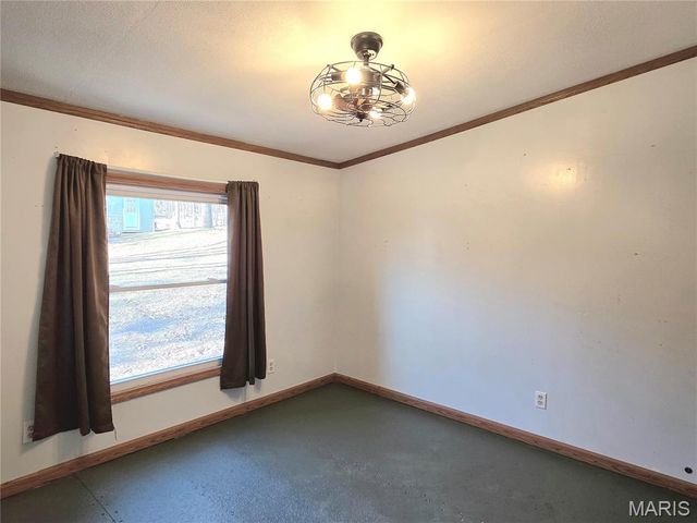 481 Family Road, St Clair, MO 63077