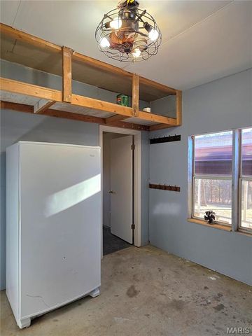 481 Family Road, St Clair, MO 63077