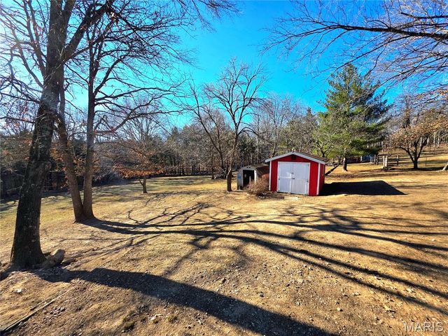 481 Family Road, St Clair, MO 63077