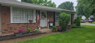 2602 Embleton Lane, St Charles, MO 63301