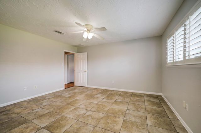 12126 Meadowhollow Drive, Stafford, TX 77477