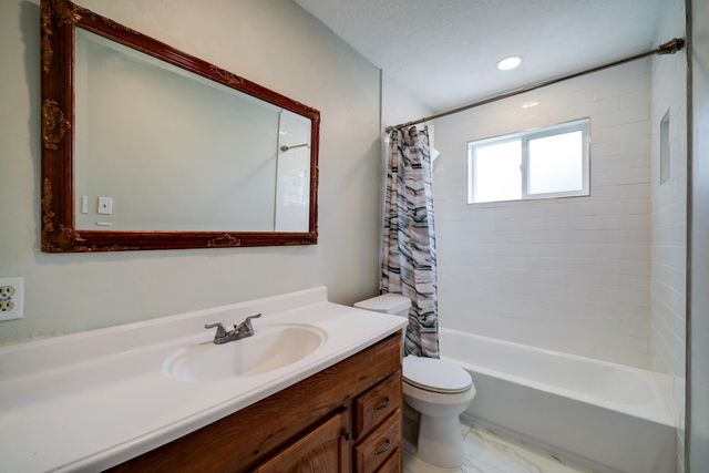 12126 Meadowhollow Drive, Stafford, TX 77477