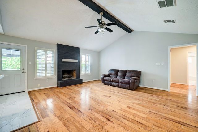 12126 Meadowhollow Drive, Stafford, TX 77477