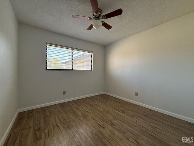 2608 Hallisey Street, Bakersfield, CA 93309