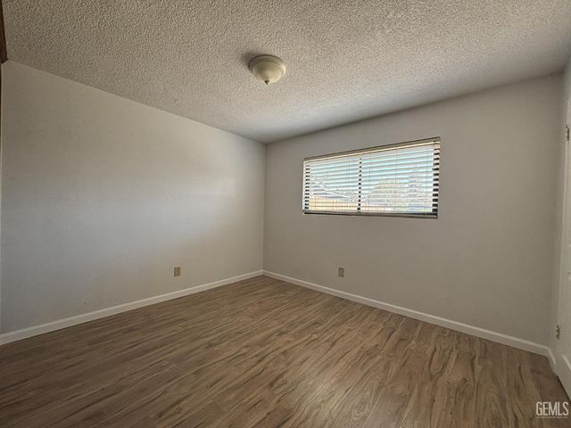 2608 Hallisey Street, Bakersfield, CA 93309