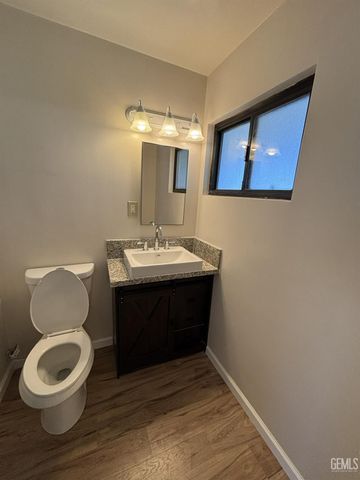 2608 Hallisey Street, Bakersfield, CA 93309