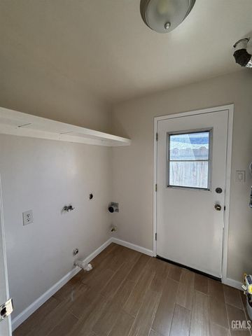 2608 Hallisey Street, Bakersfield, CA 93309