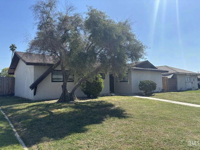 2608 Hallisey Street, Bakersfield, CA 93309