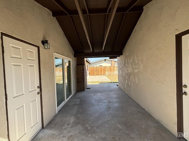 2608 Hallisey Street, Bakersfield, CA 93309