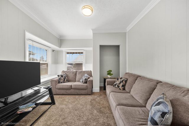 1807 E Boone Ave, Spokane, WA 99202