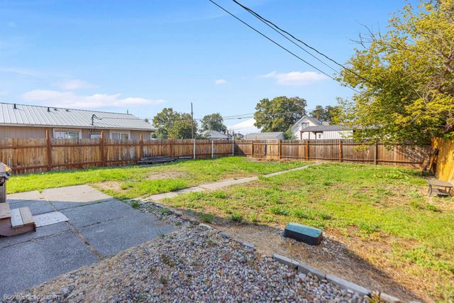 1807 E Boone Ave, Spokane, WA 99202