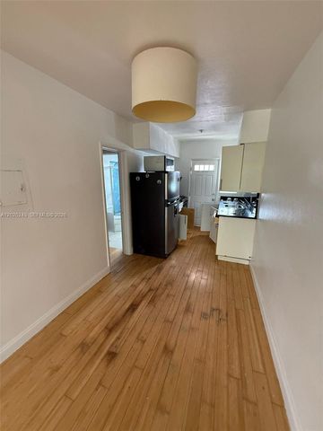 8080 Tatum Waterway Dr 19, Miami Beach, FL 33141