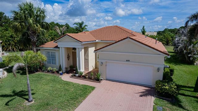 608 SW Chesapeake Court, Port St. Lucie, Port St Lucie, FL 34986