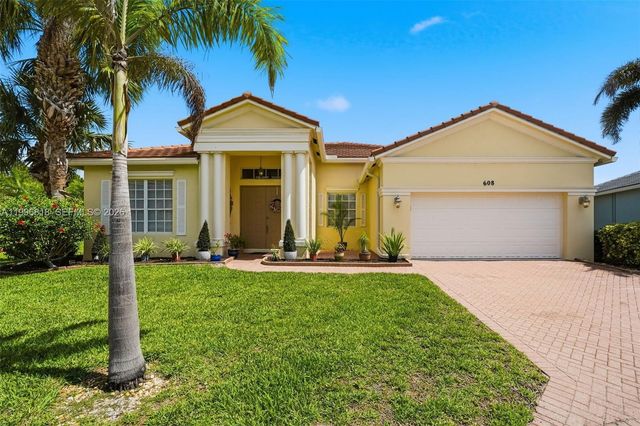 608 SW Chesapeake Court, Port St. Lucie, Port St Lucie, FL 34986